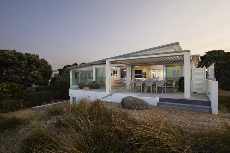 Photo of property in 241b Oceanbeach Road, Mount Maunganui, 3116