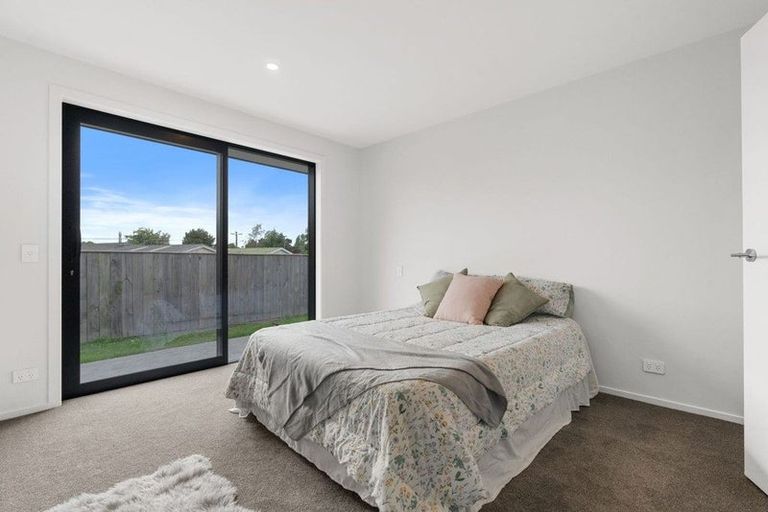 Photo of property in 12 Pohutukawa Place, Lansdowne, Masterton, 5810