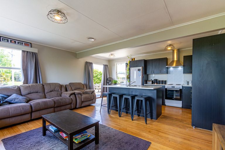 Photo of property in 35 Walmsley Street, Kihikihi, Te Awamutu, 3800