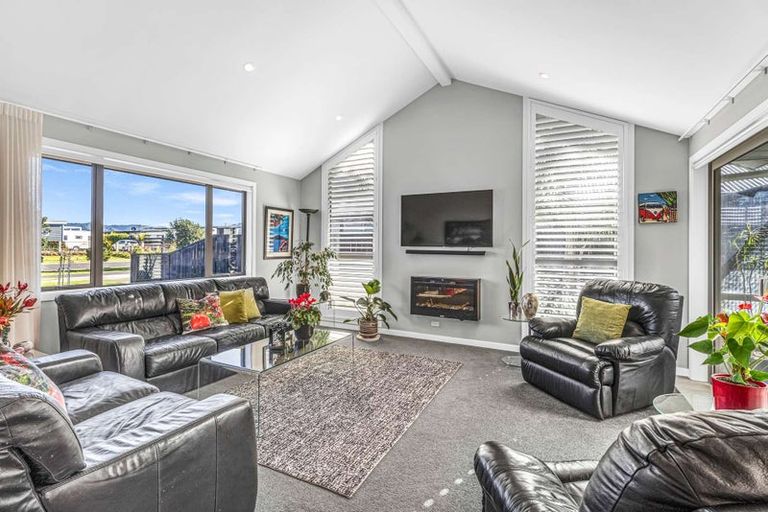 Photo of property in 102 Kupe Drive, Whitianga, 3510