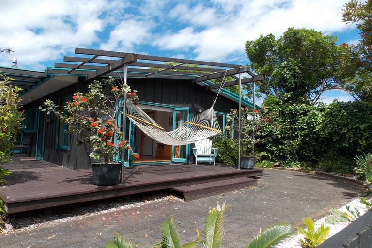 Photo of property in 47 Ocean View Road, Waihi Beach, 3611