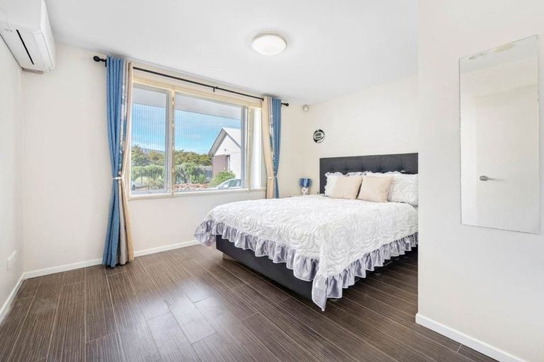 Photo of property in 1/26 Oneroa Road, East Tamaki, Auckland, 2013