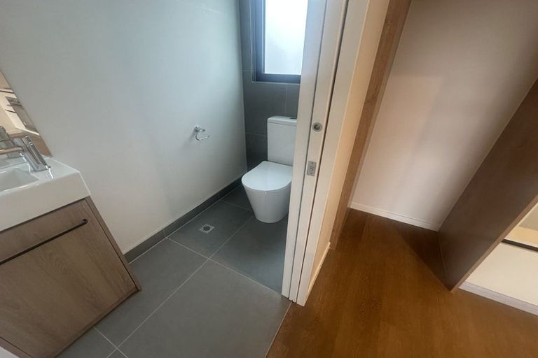 Photo of property in 35 Cedar Heights Avenue, Massey, Auckland, 0614