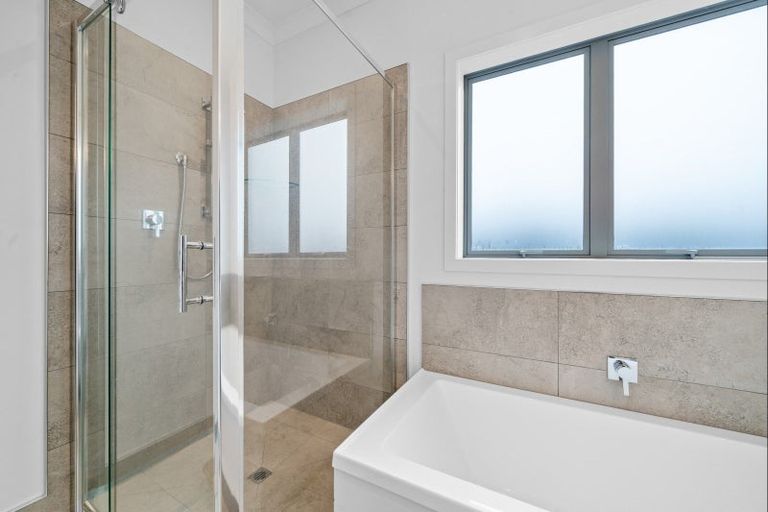 Photo of property in 2 Northpoint Way, Bell Block, New Plymouth, 4312