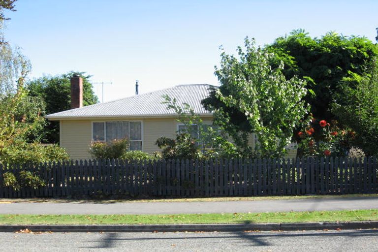 Photo of property in 42 Connolly Street, Geraldine, 7930