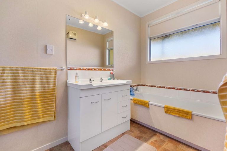 Photo of property in 3b Raniera Place, Springfield, Rotorua, 3015