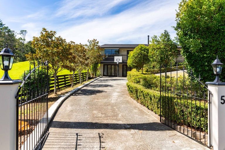 Photo of property in 5 Skelton Crescent, Paparoa, 0571