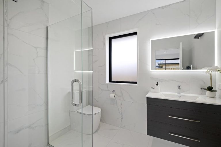 Photo of property in 10 Chambers Avenue, Woodend, 7610