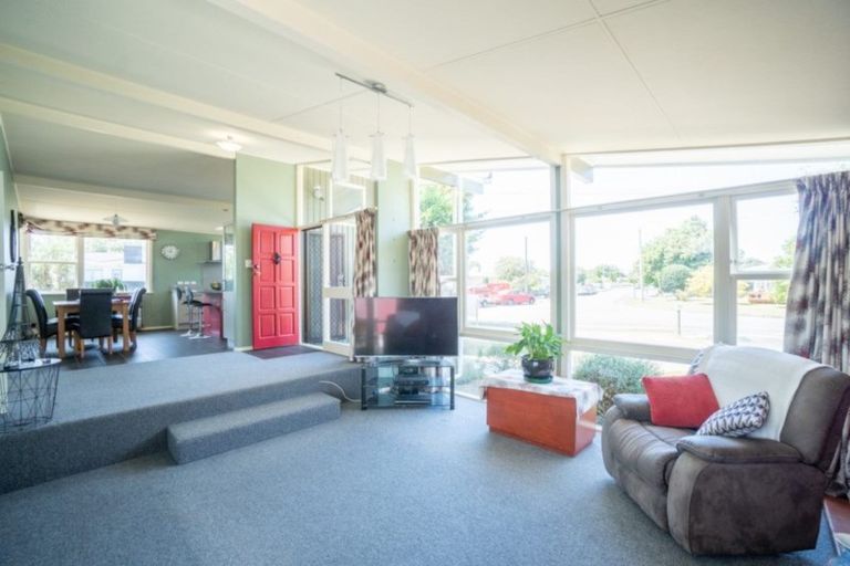 Photo of property in 67 Sutherland Crescent, Westbrook, Palmerston North, 4412