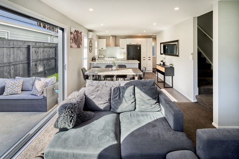 Photo of property in 92 Meremere Street, Wainuiomata, Lower Hutt, 5014