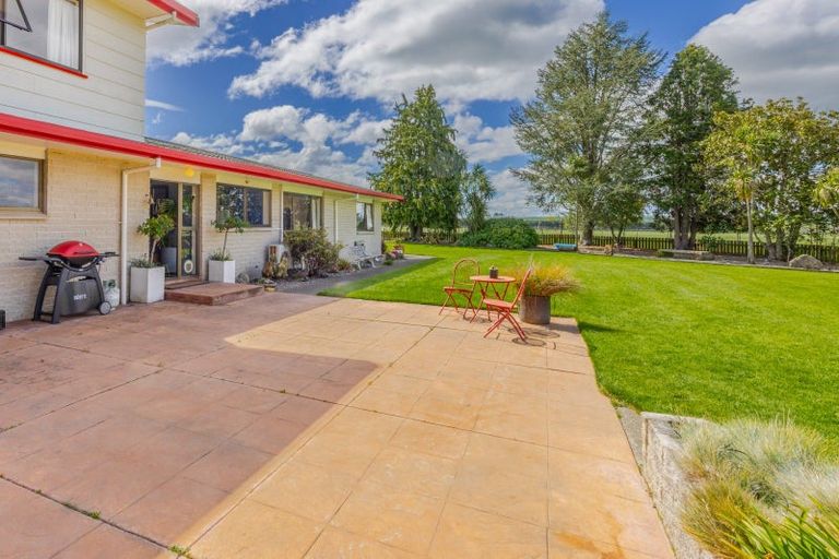 Photo of property in 1182a Tikokino Road, Waipawa, 4273