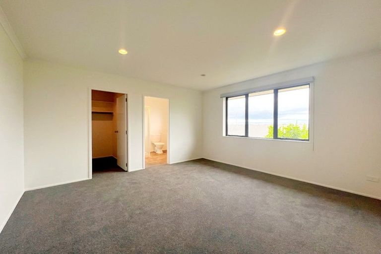 Photo of property in 11b Sharaleigh Place, Grandview Heights, Hamilton, 3200