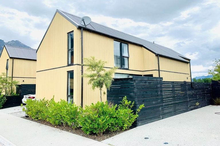 Photo of property in 4 Boulder Lane, Jacks Point, 9371