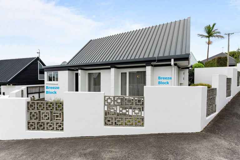 Photo of property in 3/20 Selwyn Road, Cockle Bay, Auckland, 2014