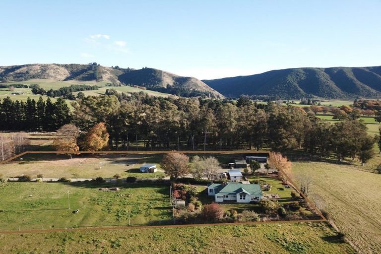 Photo of property in 92 Studholme Settlement Road, Waimate, 7979