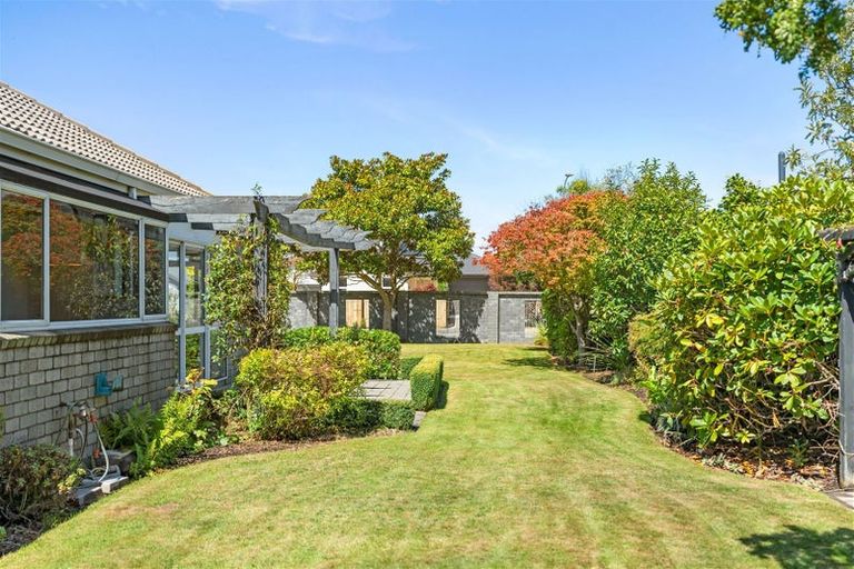 Photo of property in 17 Clarevale Street, Burwood, Christchurch, 8083