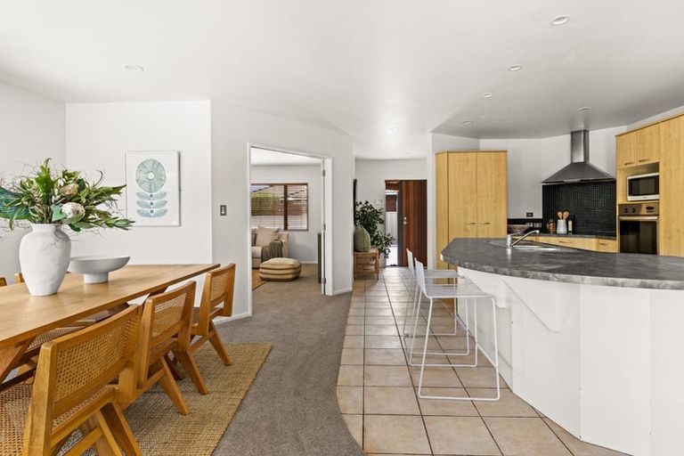 Photo of property in 17 Washington Place, Havelock North, 4130