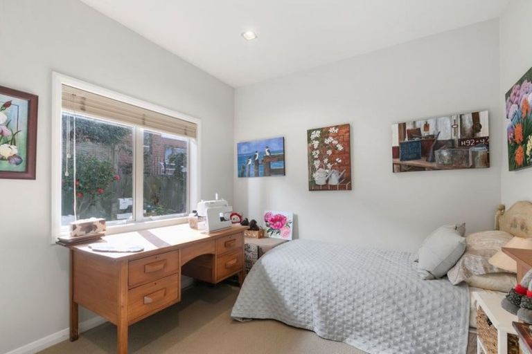 Photo of property in 36a Sharon Road, Waiake, Auckland, 0630