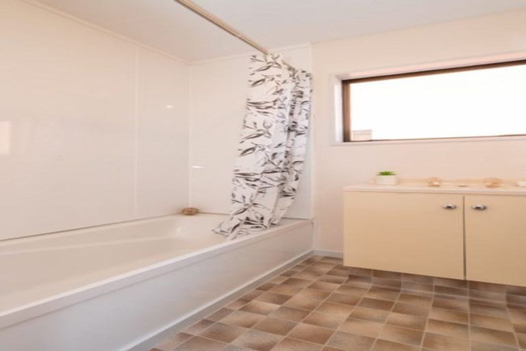 Photo of property in 9a Atkinson Street, South Dunedin, Dunedin, 9012