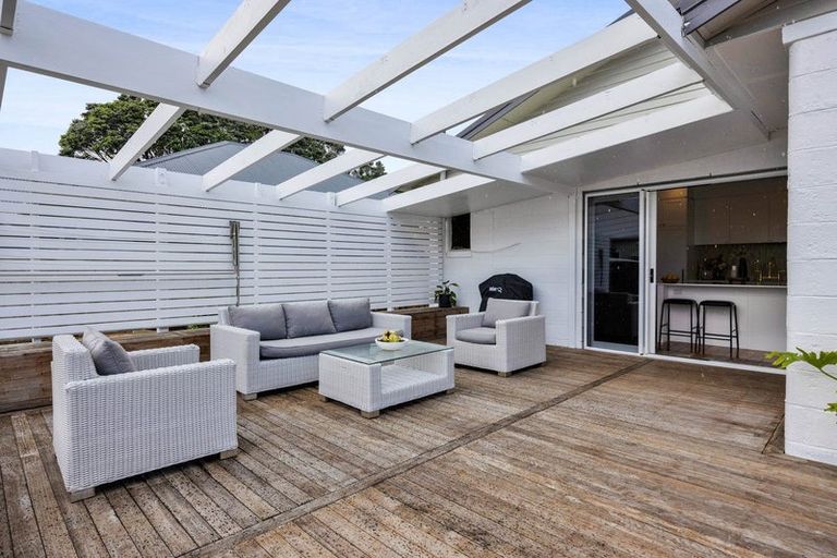 Photo of property in 49 Newton Street, Fitzroy, New Plymouth, 4312