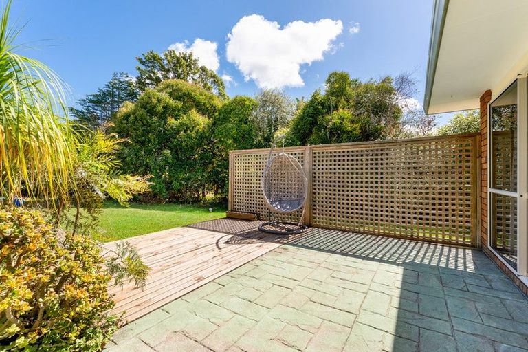 Photo of property in 4 Cloverfields Drive, Waimauku, 0812