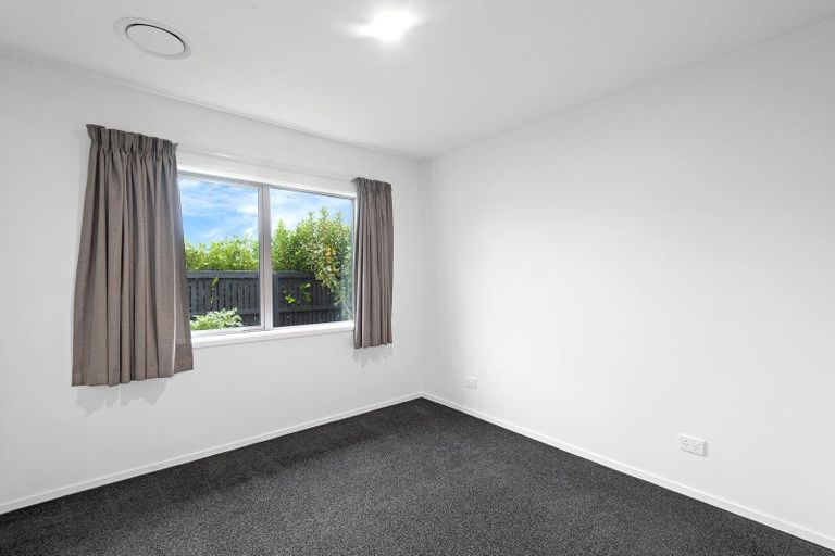 Photo of property in 12 Dunlops Crescent, Marshland, Christchurch, 8083
