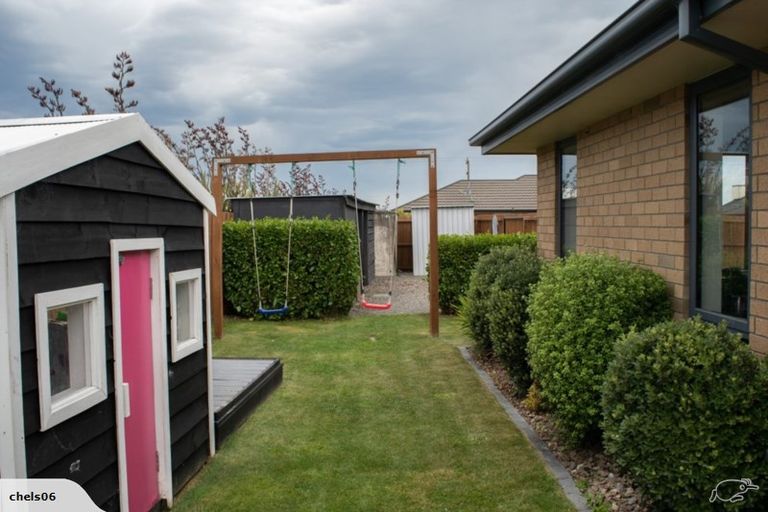 Photo of property in 17 Auckland Street, Ashley, Rangiora, 7477