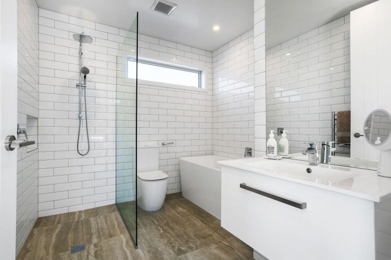 Photo of property in 124 Motu Hei, Pauanui, Hikuai, 3579