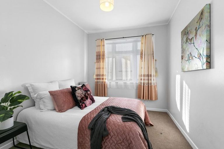 Photo of property in 9 Plunket Avenue, Petone, Lower Hutt, 5012