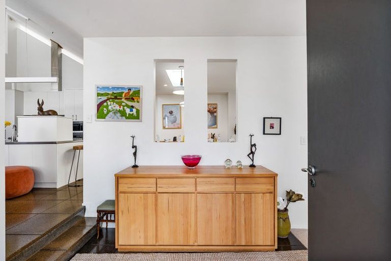 Photo of property in 1 Tainui Drive, Havelock North, 4130