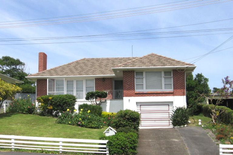 Photo of property in 2 Valonia Street, New Windsor, Auckland, 0600
