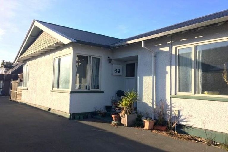 Photo of property in 2/64 Division Street, Riccarton, Christchurch, 8041
