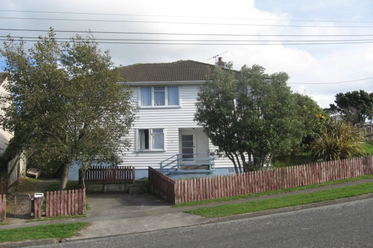 Photo of property in 40 Gloucester Street, Cannons Creek, Porirua, 5024