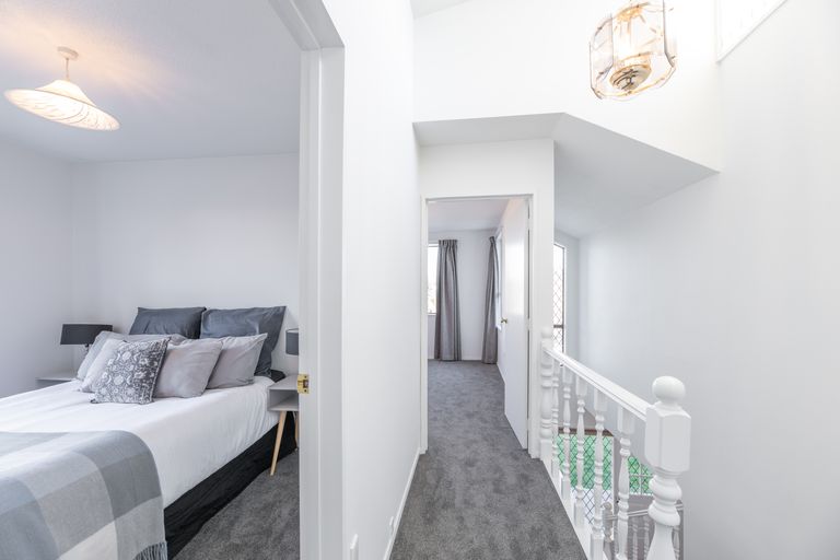 Photo of property in 28 Rubens Place, Burnside, Christchurch, 8053