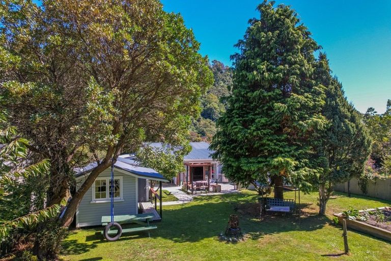 Photo of property in 73a Brook Street, The Brook, Nelson, 7010