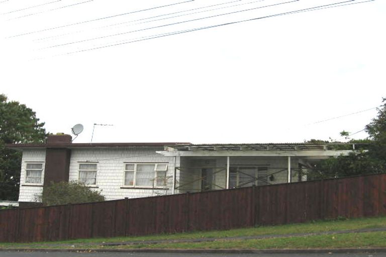 Photo of property in 122 Glengarry Road, Glen Eden, Auckland, 0602