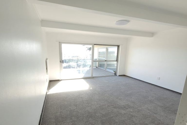 Photo of property in 3 Moera Place, Stanmore Bay, Whangaparaoa, 0932