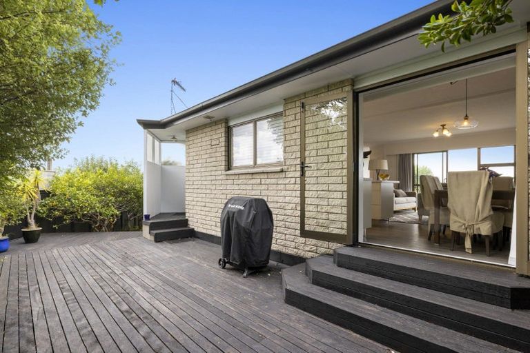 Photo of property in 1 Pamir Place, Welcome Bay, Tauranga, 3112