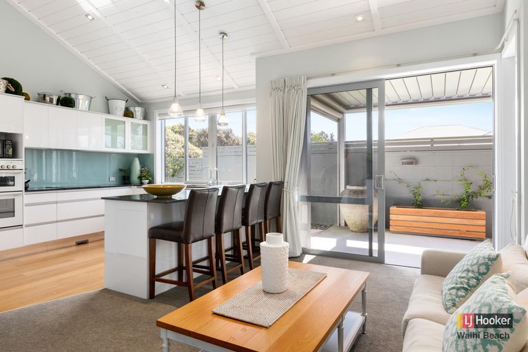 Photo of property in 7 Ian Place, Waihi Beach, 3611