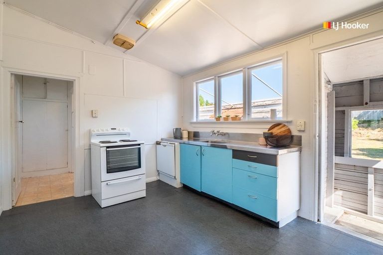 Photo of property in 69 Burns Street, South Dunedin, Dunedin, 9012