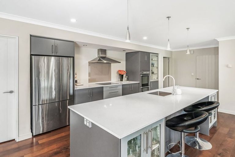 Photo of property in 30 Sunnyside Road, Coatesville, 0793