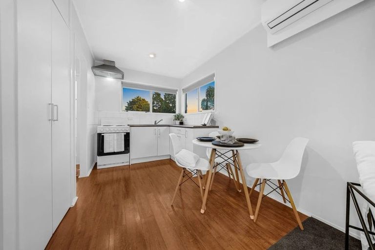 Photo of property in 1/360 Bucklands Beach Road, Bucklands Beach, Auckland, 2012