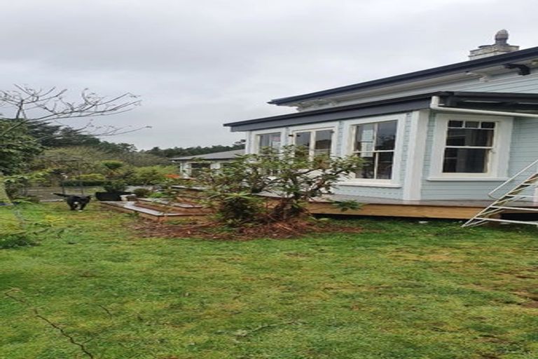 Photo of property in 11 Tarata Road, Inglewood, 4387