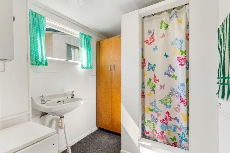 Photo of property in 106b Beverley Terrace, Whangamata, 3620