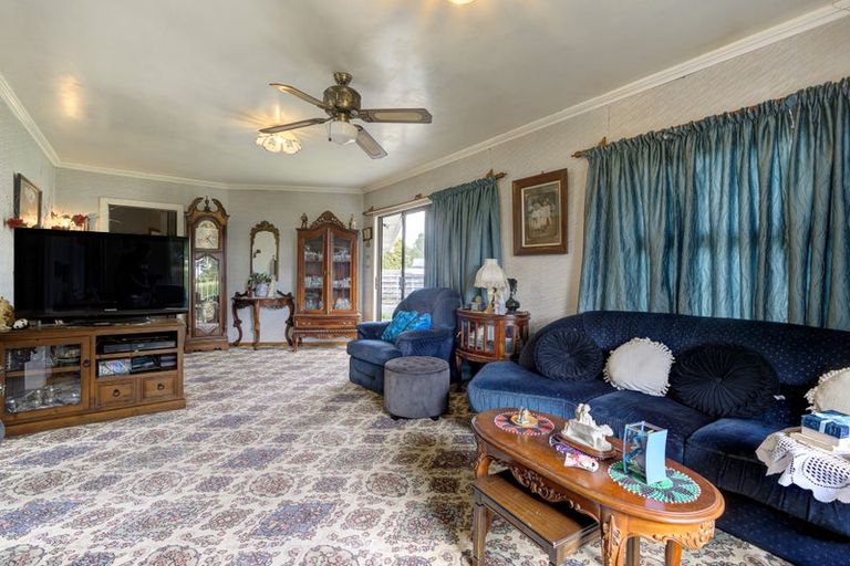 Photo of property in 15 Pryce Place, Silverdale, Hamilton, 3216