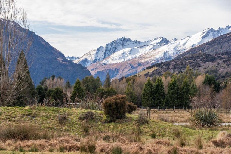 Photo of property in 34 Birley Rise, Glenorchy, 9372