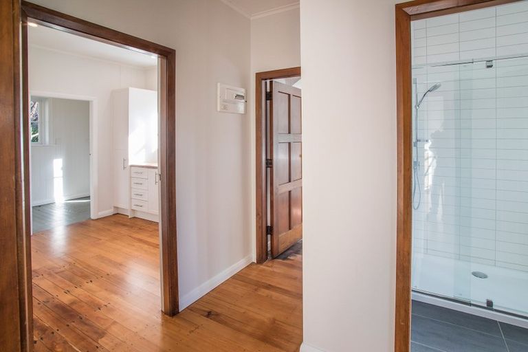 Photo of property in 9a Kerr Street, Devonport, Auckland, 0624