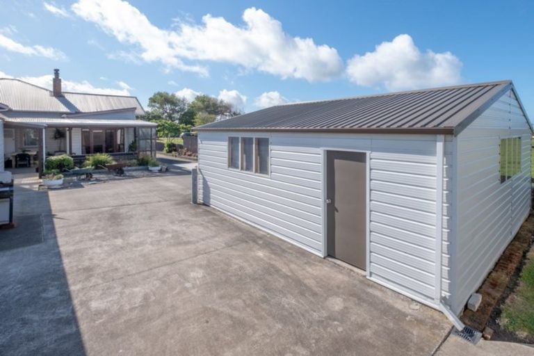 Photo of property in 1 Tauhuri Street, Manaia, 4678