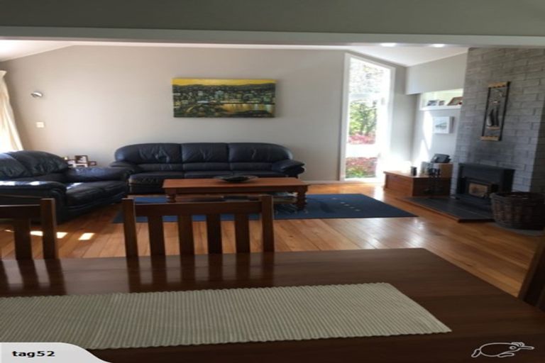 Photo of property in 47 Rona Street, Eastbourne, Lower Hutt, 5013