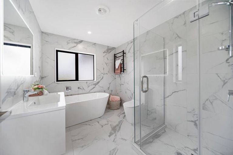 Photo of property in 19 Rauaruhe Road, Karaka, Papakura, 2113